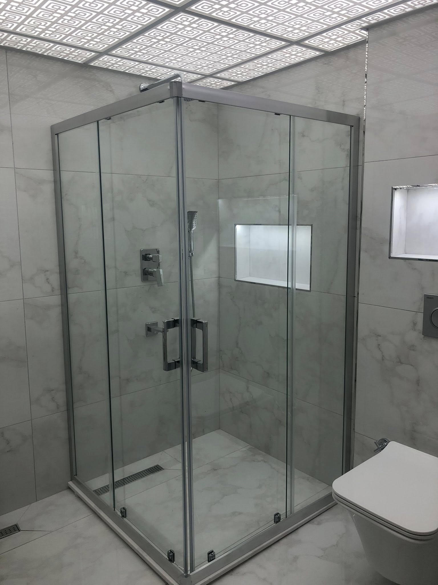 İzmir duş gideri açma ve duş alanı düzeni